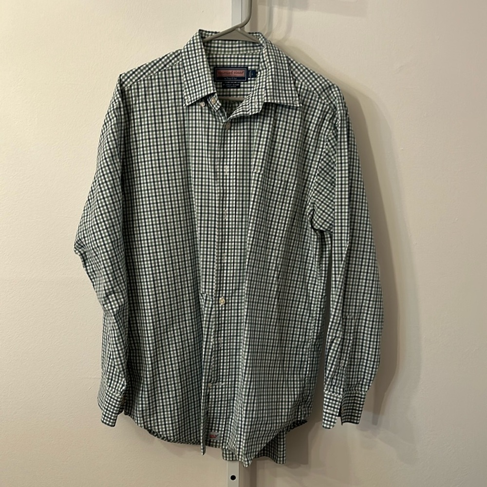 Vineyard Vines navy and green long sleeve shirt